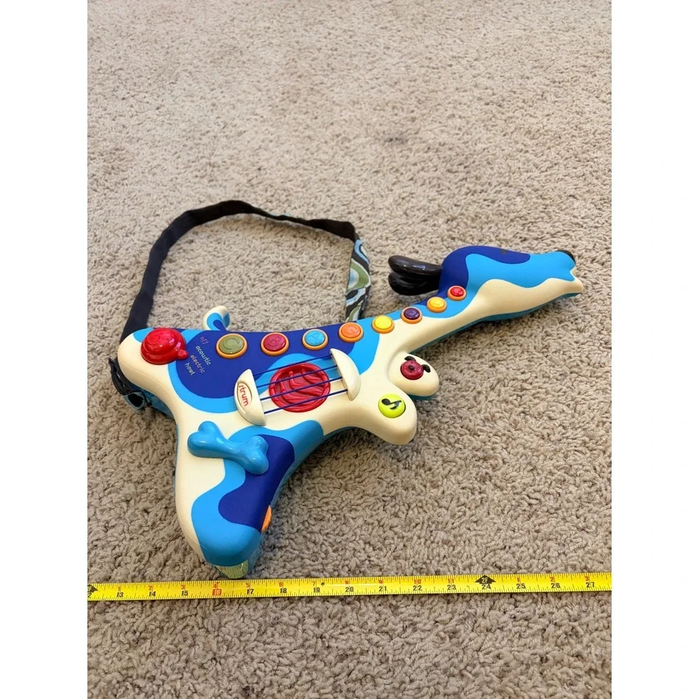 B. Woofer Hound Dog Guitar Interactive Music Toy‎